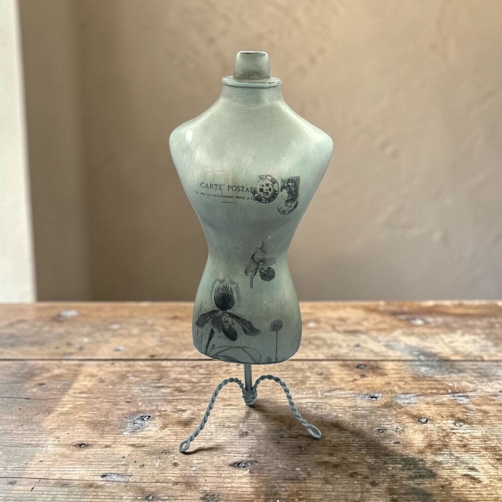 Vintage Style Decorative Mannequin With Carte Postale & Orchid Print